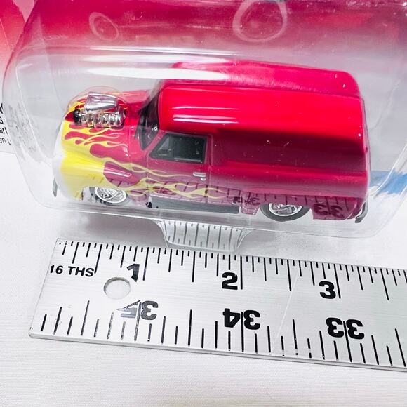 Johnny Lightning 1955 Ford Panel Delivery Woodys Panels Diecast 1:64 Red Flames - Picture 4 of 4
